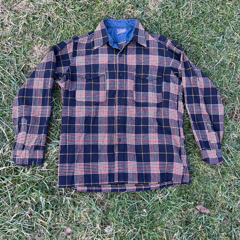 Vintage 1980s Pendleton men’s button up T-shirt